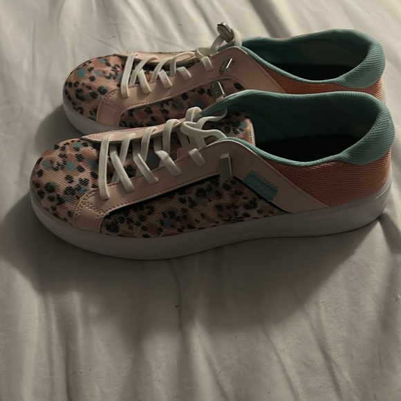 Heydude Women’s Karina Breeze Palm Springs Shoes - Picture 10 of 15